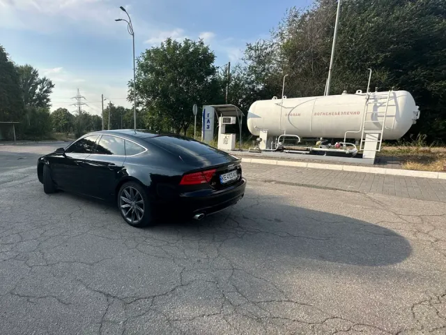 Audi A7 - фото 2