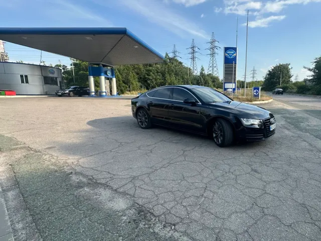 Audi A7 - фото 5