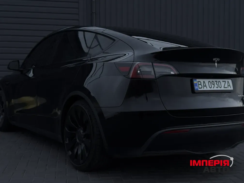Tesla Model Y - фото 6