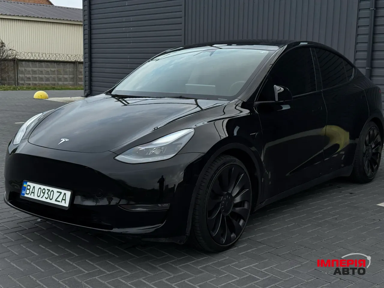 Tesla Model Y - фото 3