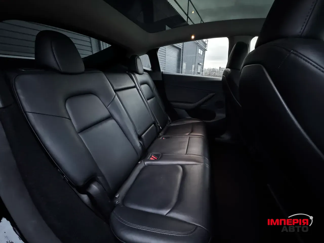 Tesla Model Y - фото 36