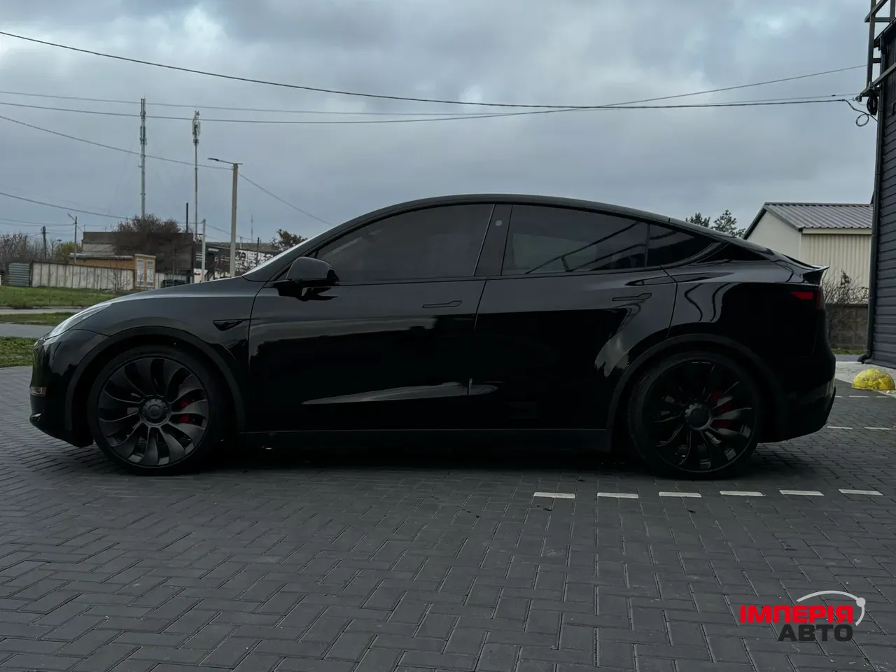 Tesla Model Y - фото 4