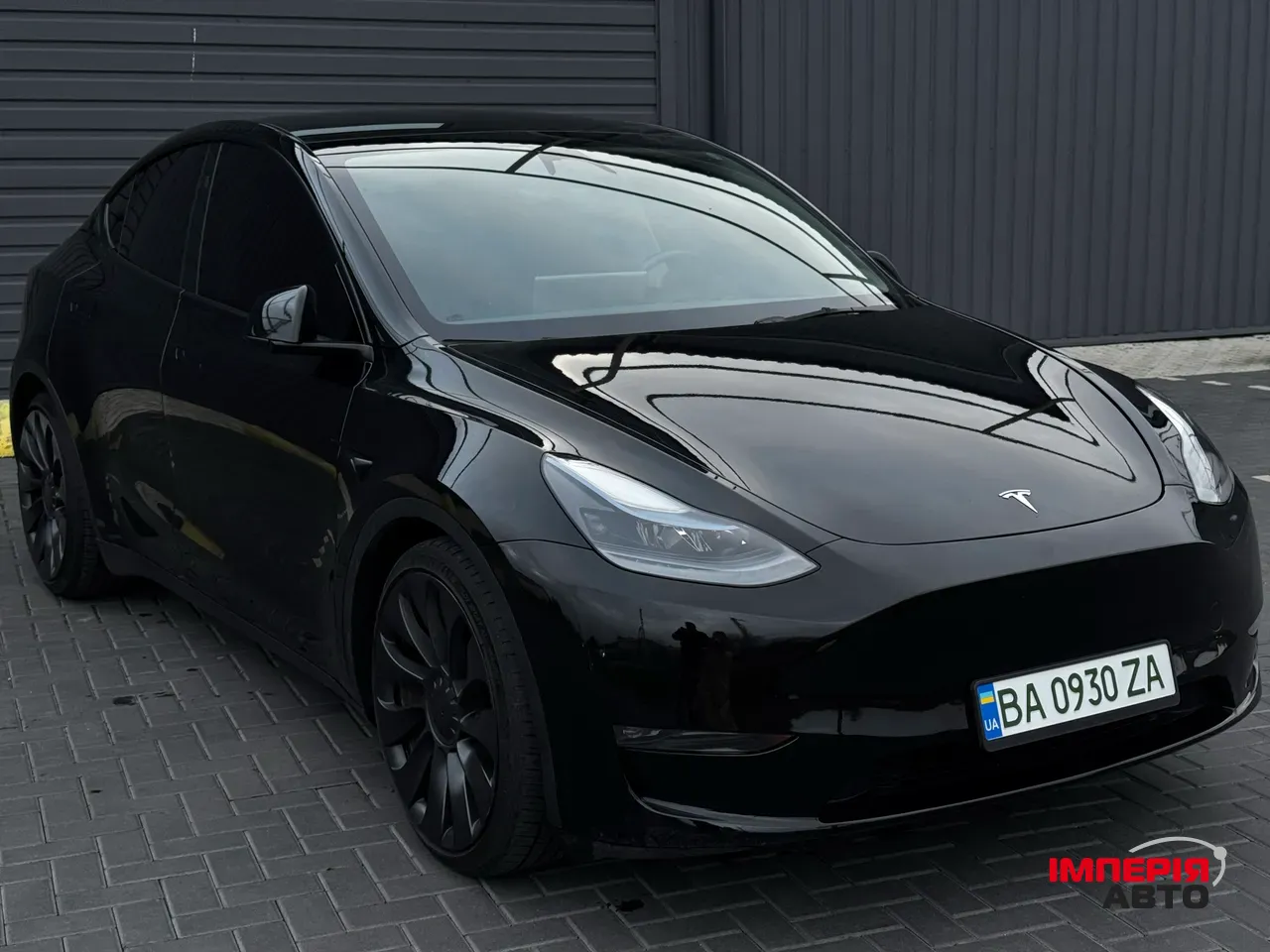 Tesla Model Y - фото 1