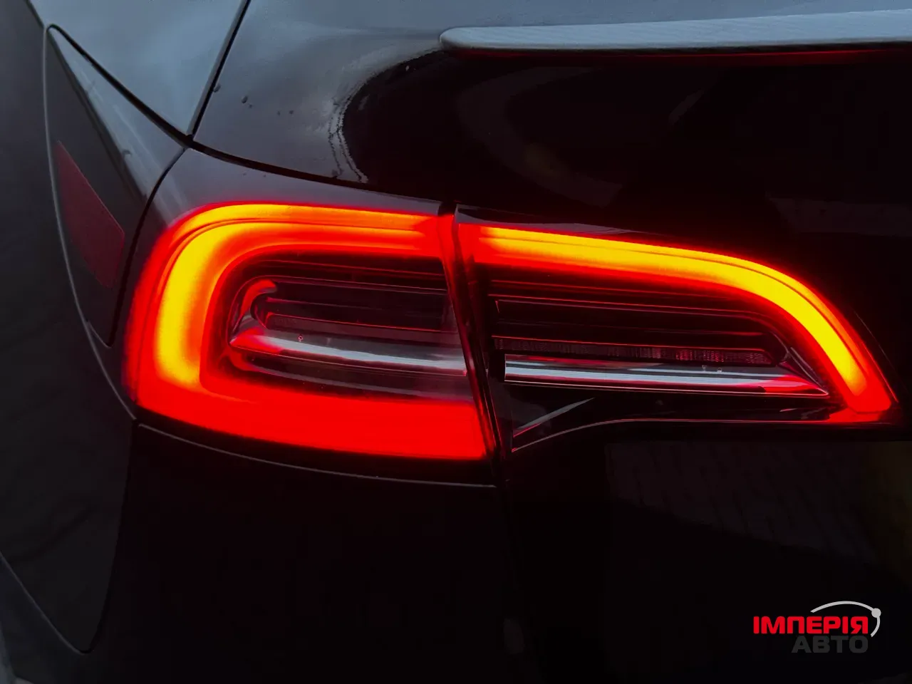 Tesla Model Y - фото 42