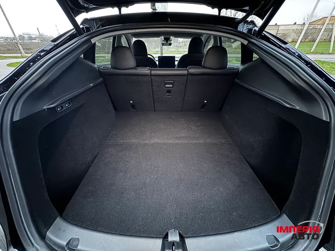 Tesla Model Y - фото 34