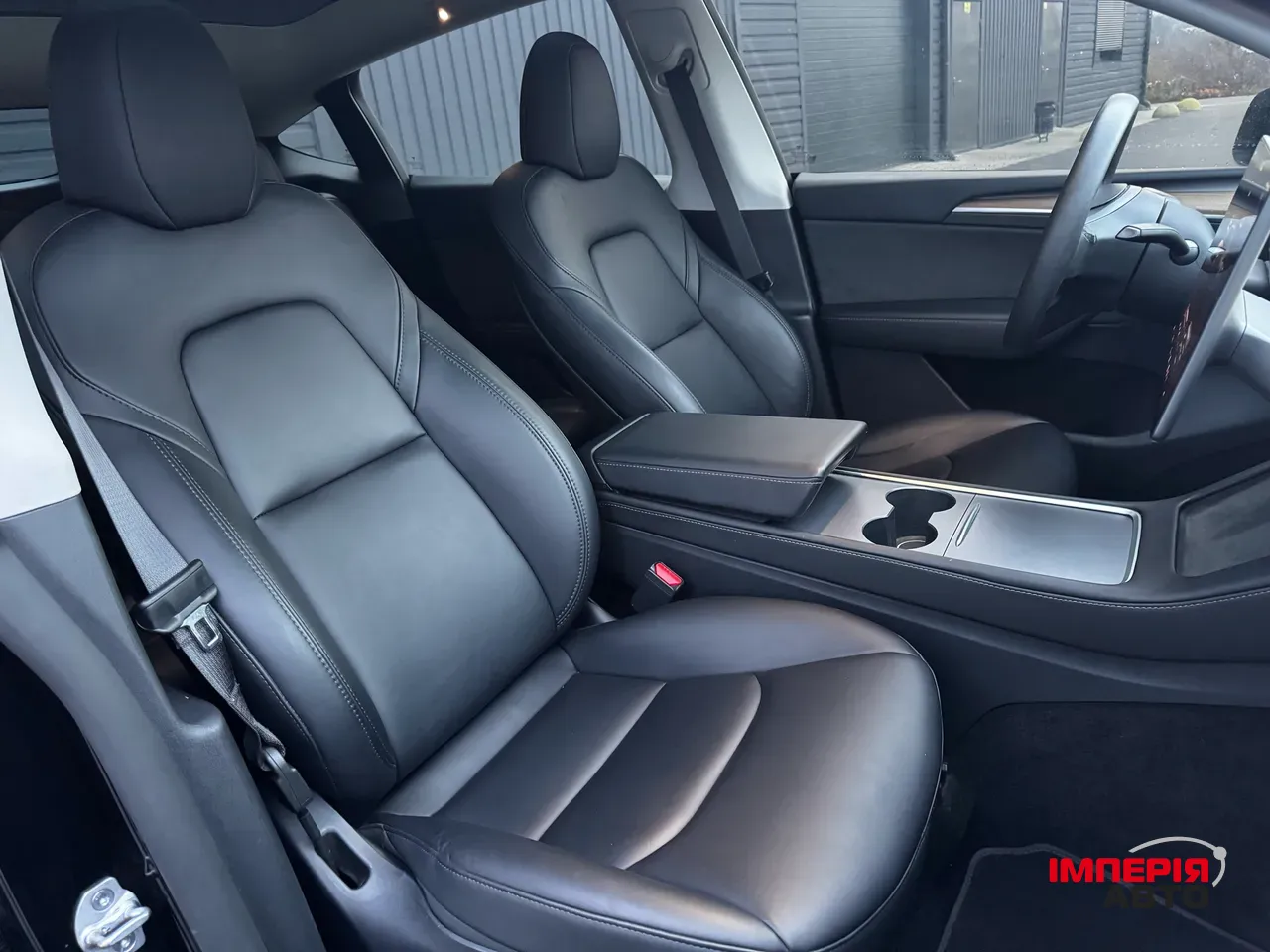 Tesla Model Y - фото 39