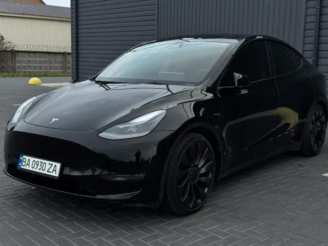 Tesla Model Y - фото 3