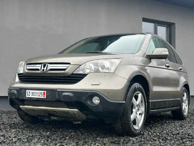 Honda CR-V - фото 1
