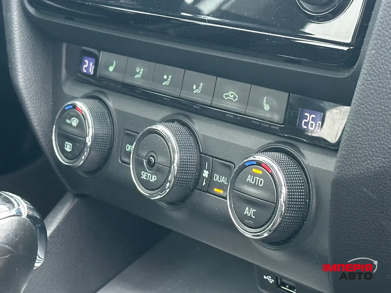 Skoda Octavia - фото 4