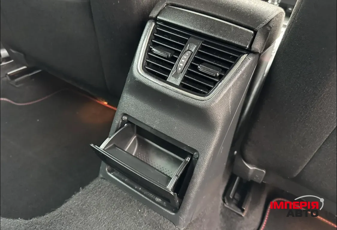 Skoda Octavia - фото 7