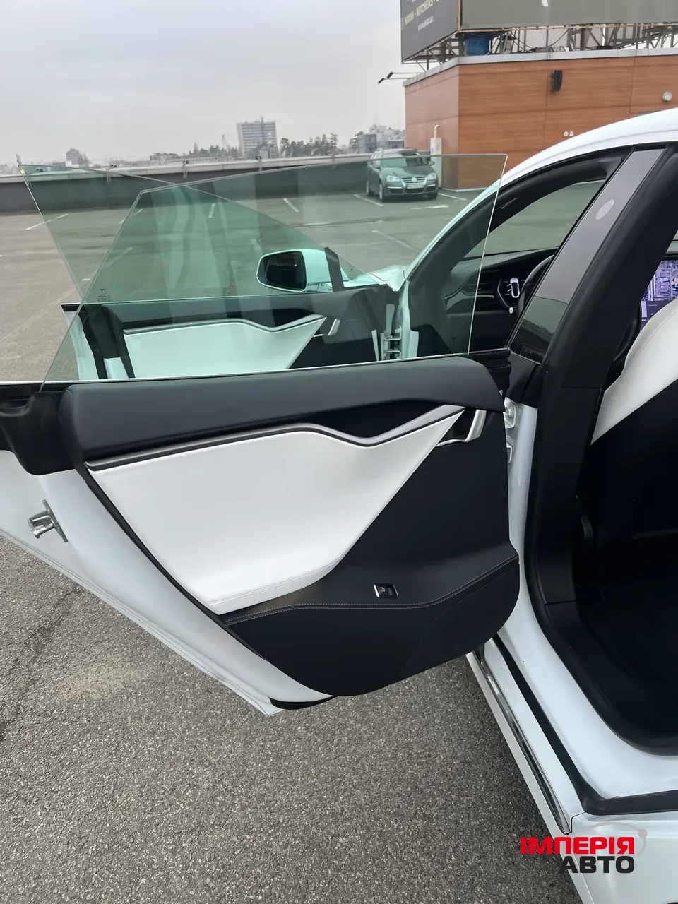 Tesla Model S - фото 18