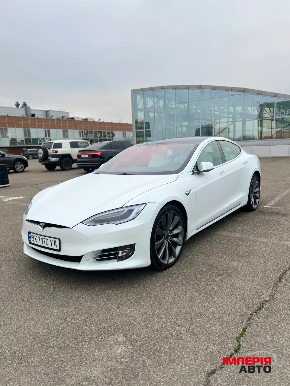 Tesla Model S - фото 12
