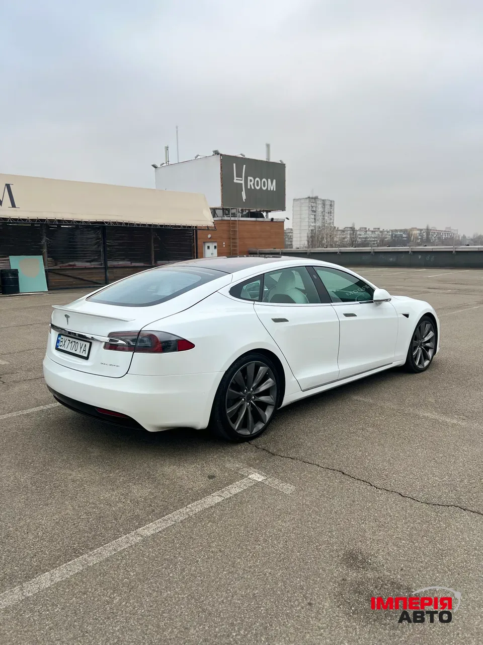 Tesla Model S - фото 7