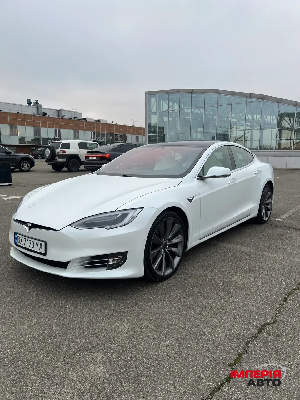 Tesla Model S - фото 2