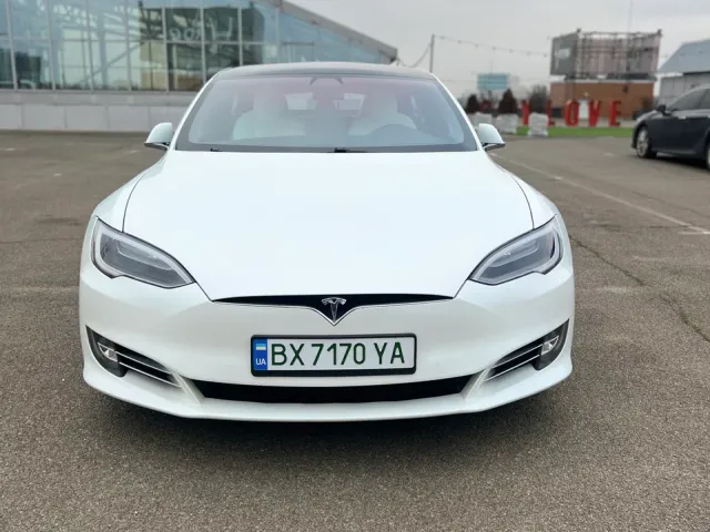 Tesla Model S - фото 4