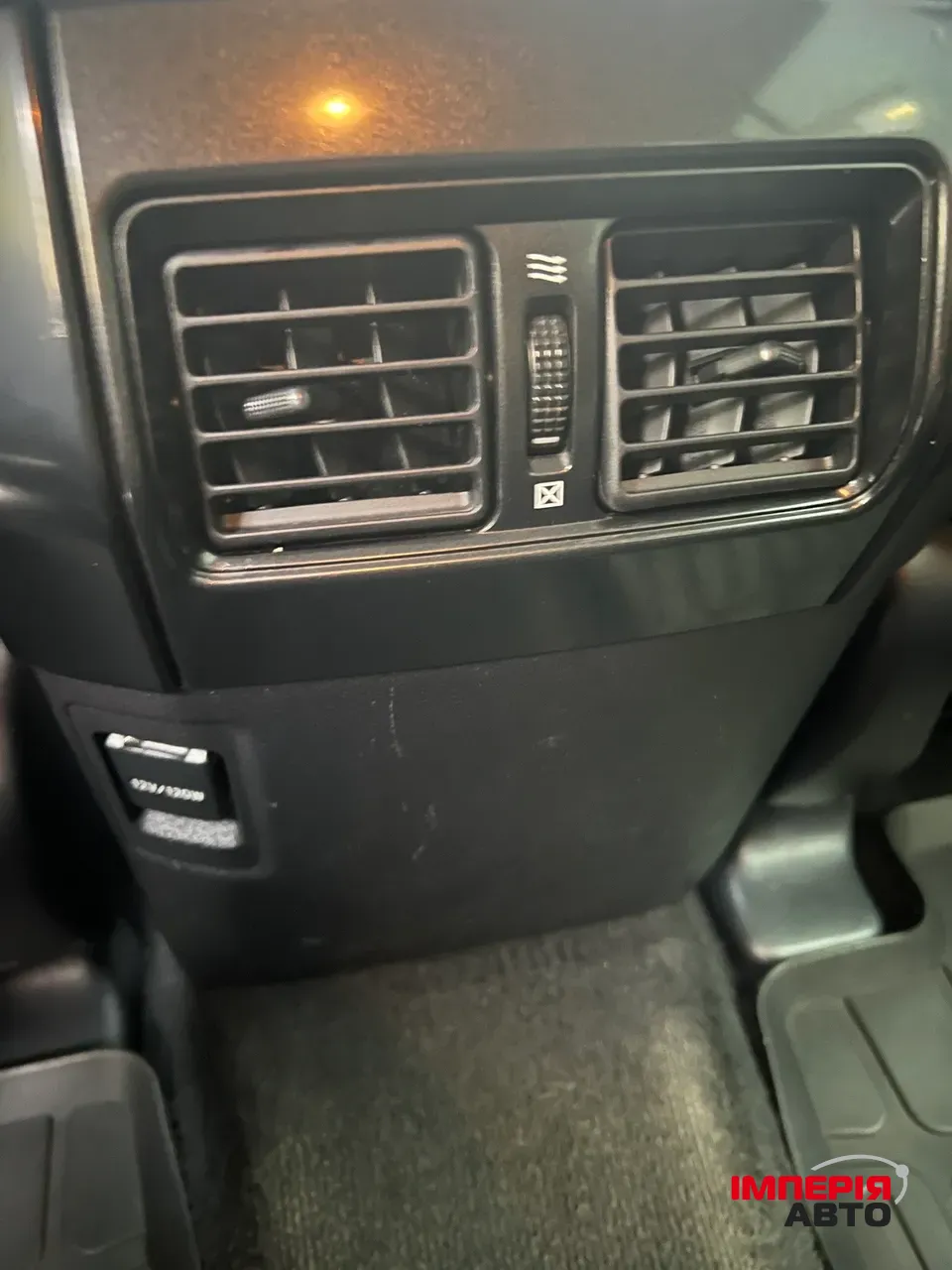 Toyota Land Cruiser Prado - фото 17