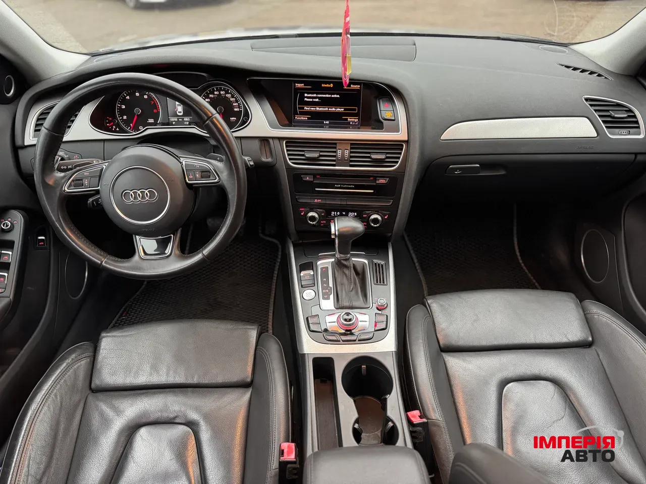 Audi A4 - фото 13