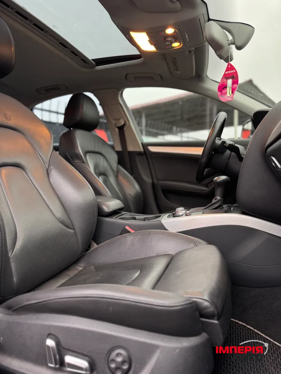 Audi A4 - фото 21