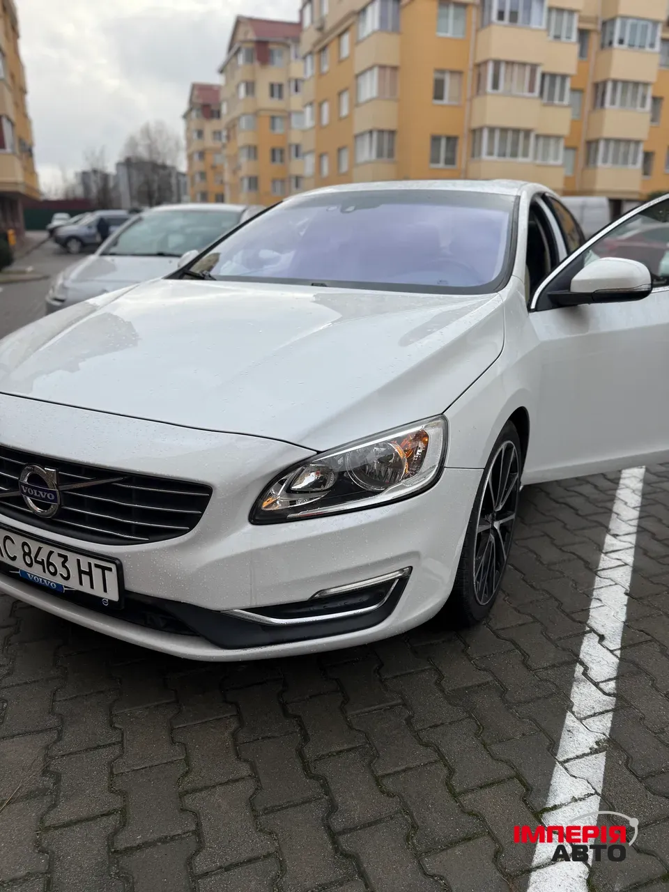 Volvo S60 - фото 1