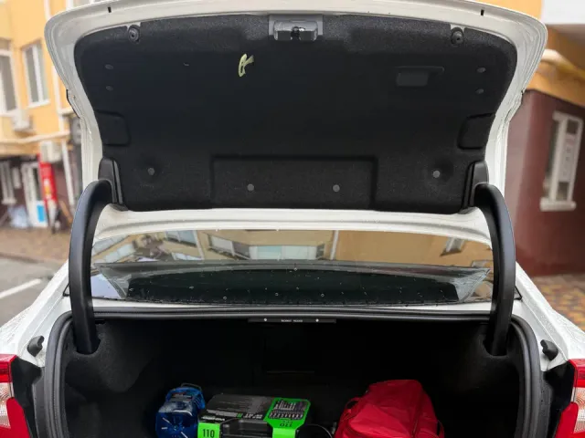 Volvo S60 - фото 4