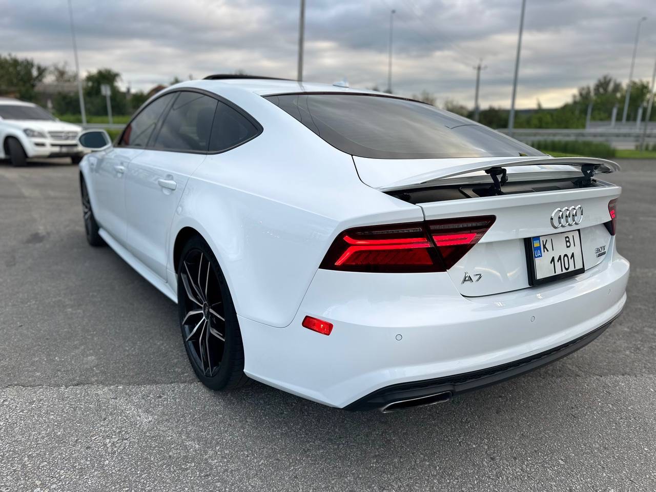 Audi A7 - фото 7