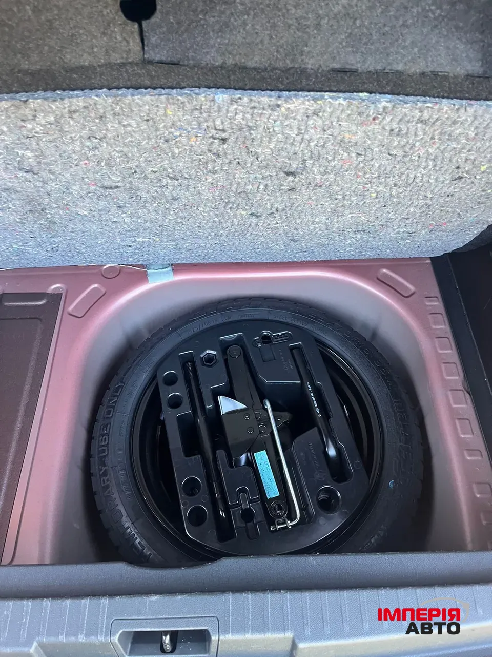 Renault Captur - фото 13