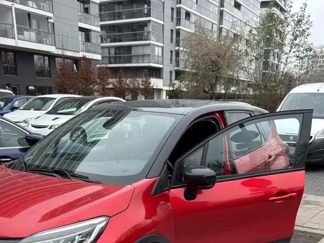 Renault Captur - фото 4