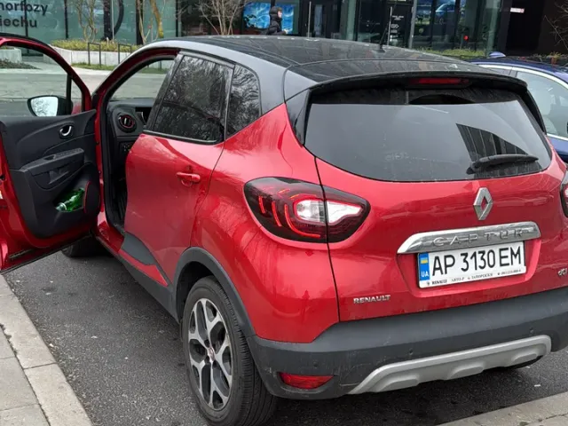 Renault Captur - фото 5