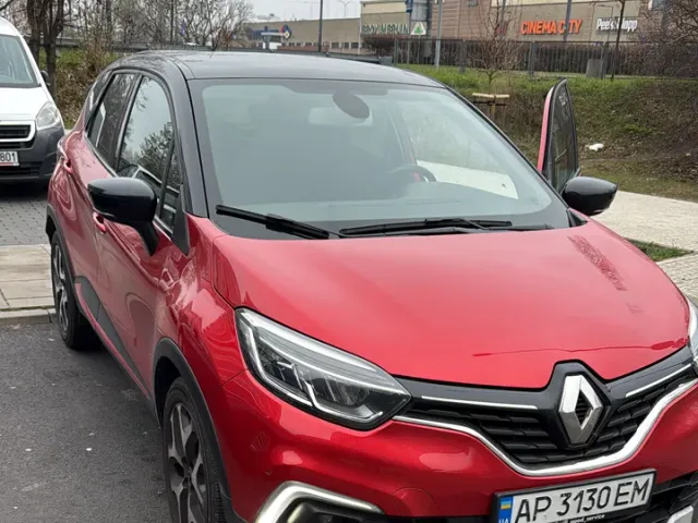Renault Captur - фото 1