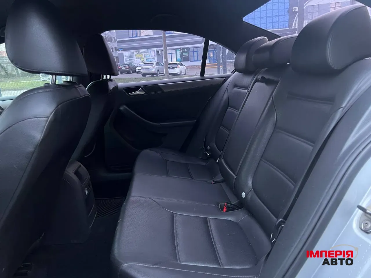 Volkswagen Jetta - фото 7