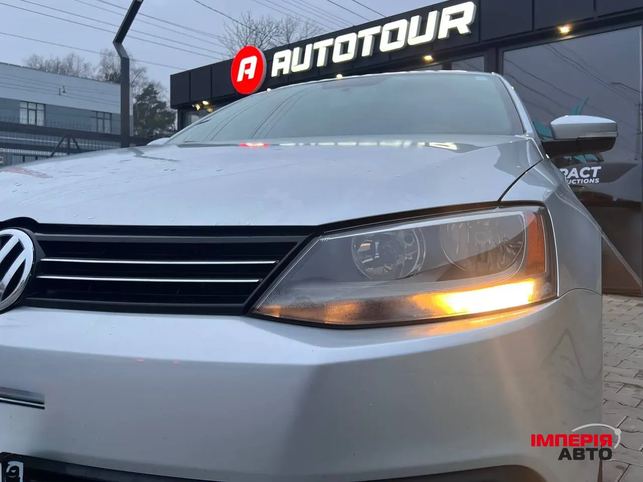 Volkswagen Jetta - фото 3