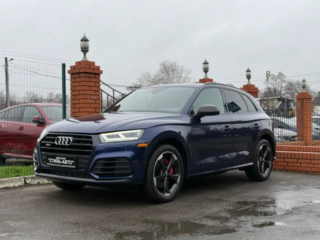 Audi SQ5 - фото 1