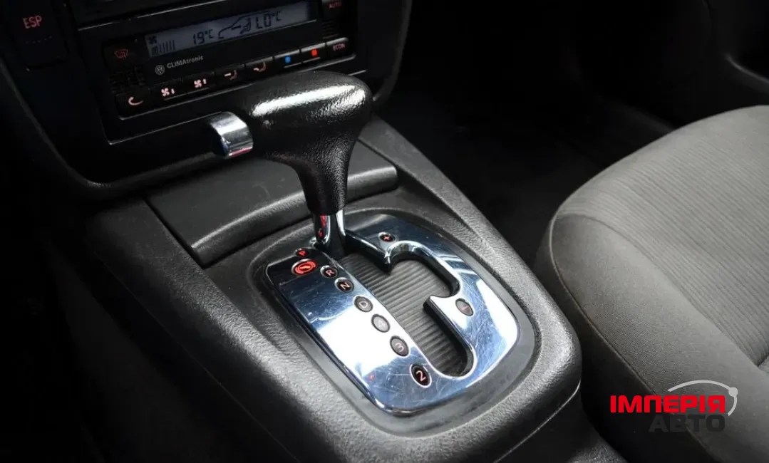 Volkswagen Passat - фото 7