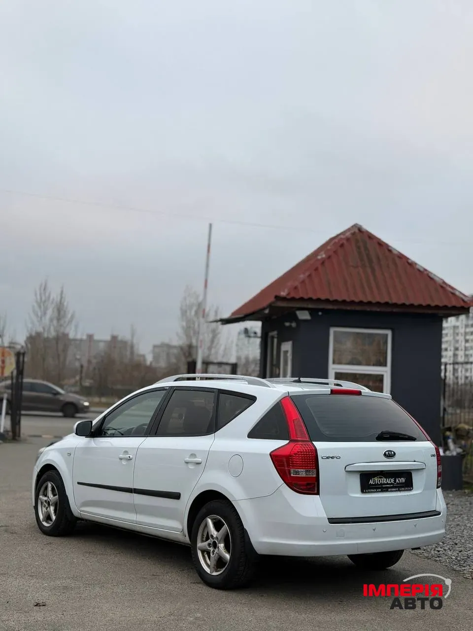 Kia Ceed - фото 4