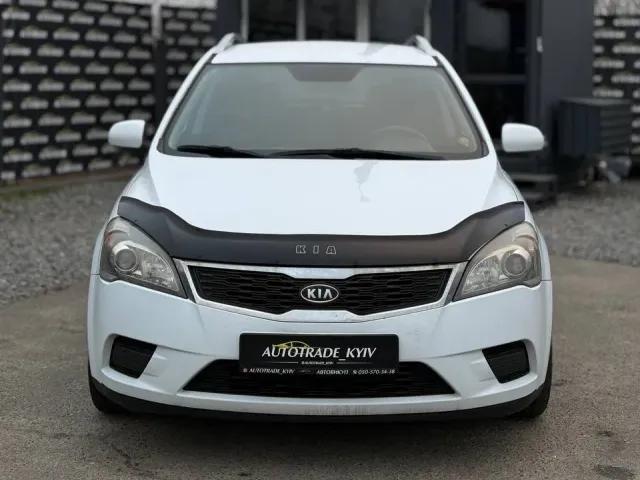 Kia Ceed - фото 3