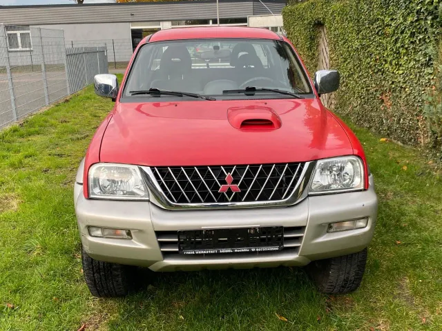 Mitsubishi L200 - фото 5