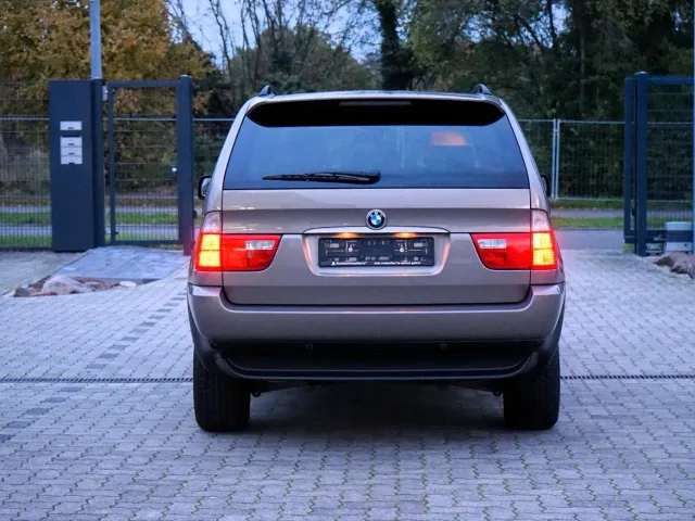 BMW X5 - фото 5