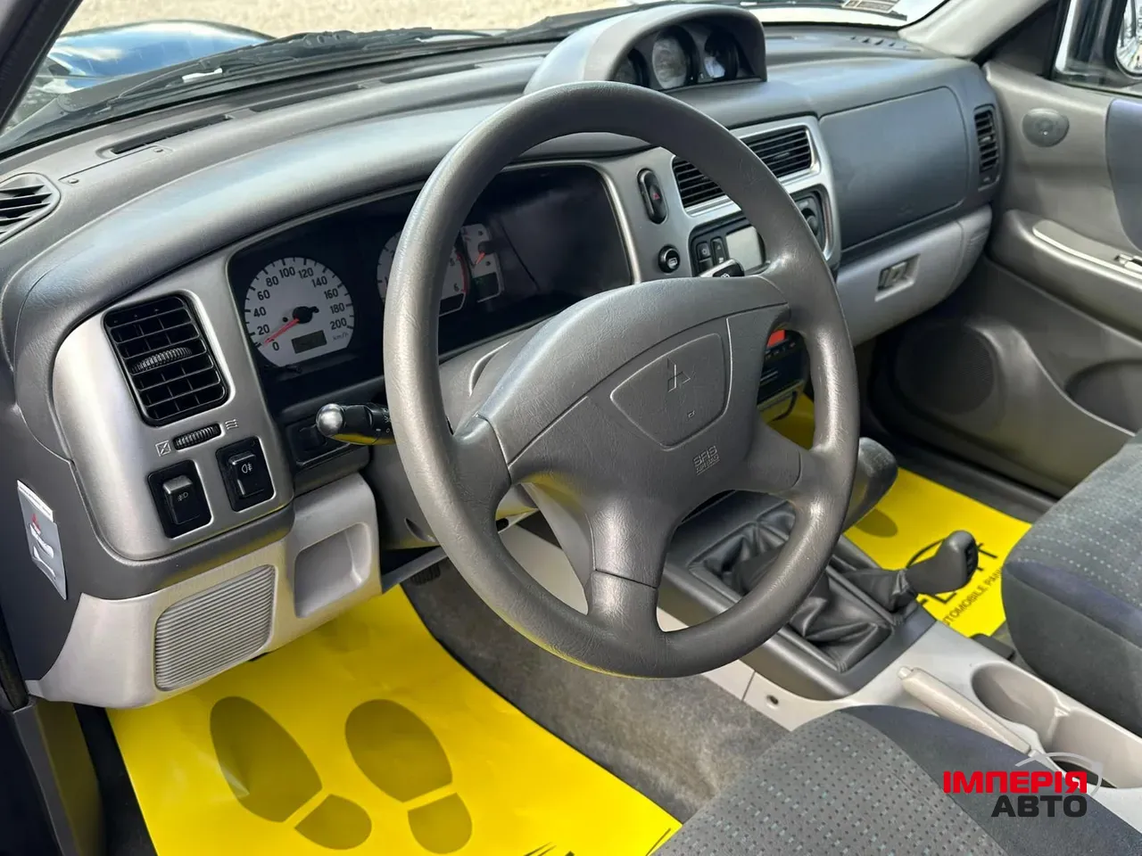 Mitsubishi Pajero Sport - фото 10