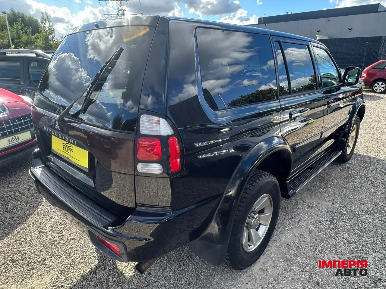 Mitsubishi Pajero Sport - фото 4