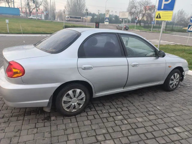 Kia Sephia - фото 3
