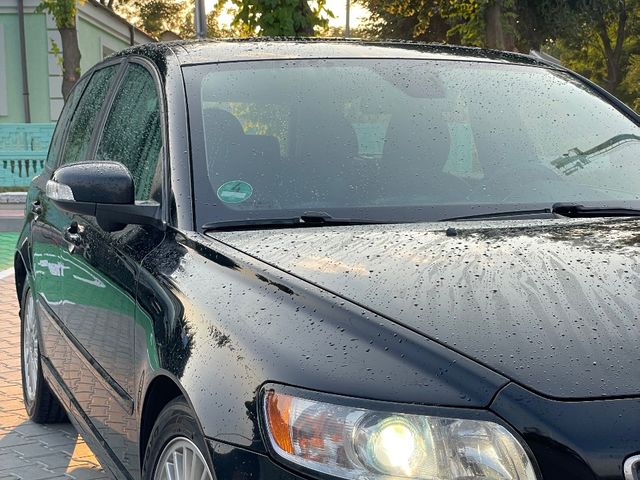 Volvo V50 - фото 3