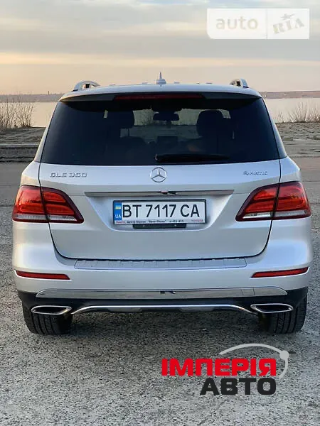 Mercedes-Benz GLE - фото 3