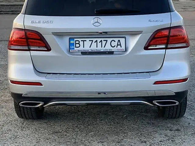 Mercedes-Benz GLE - фото 3