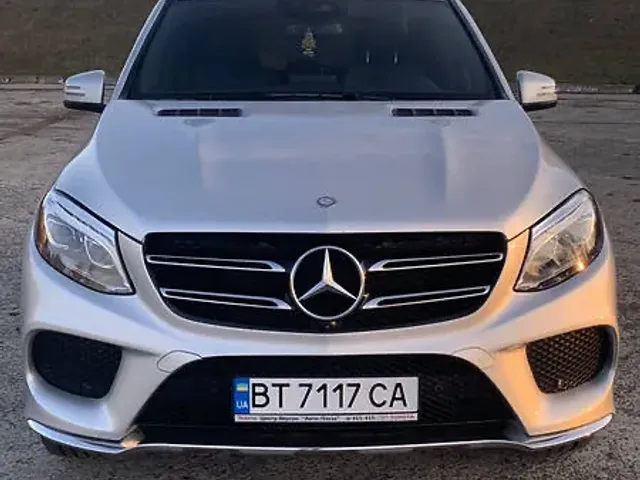 Mercedes-Benz GLE - фото 1