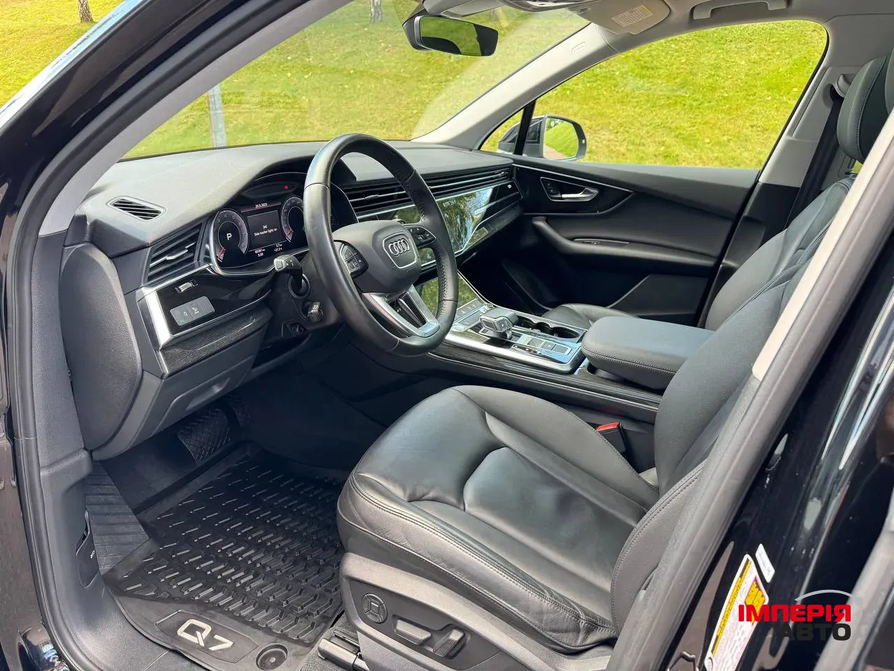 Audi Q7 - фото 10