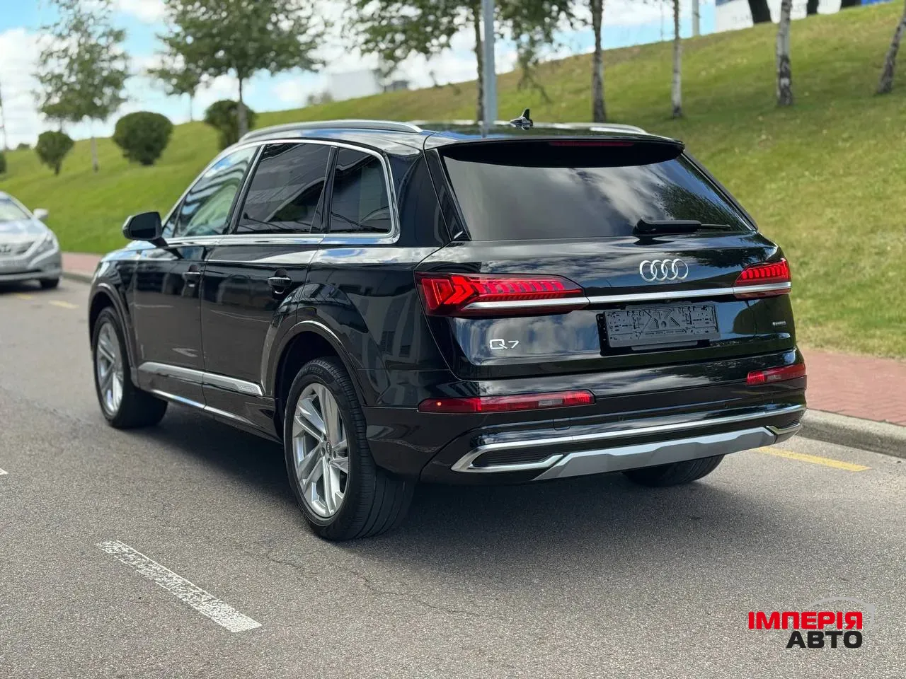 Audi Q7 - фото 13