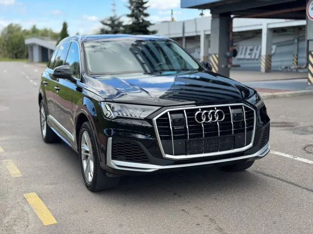 Audi Q7 - фото 3