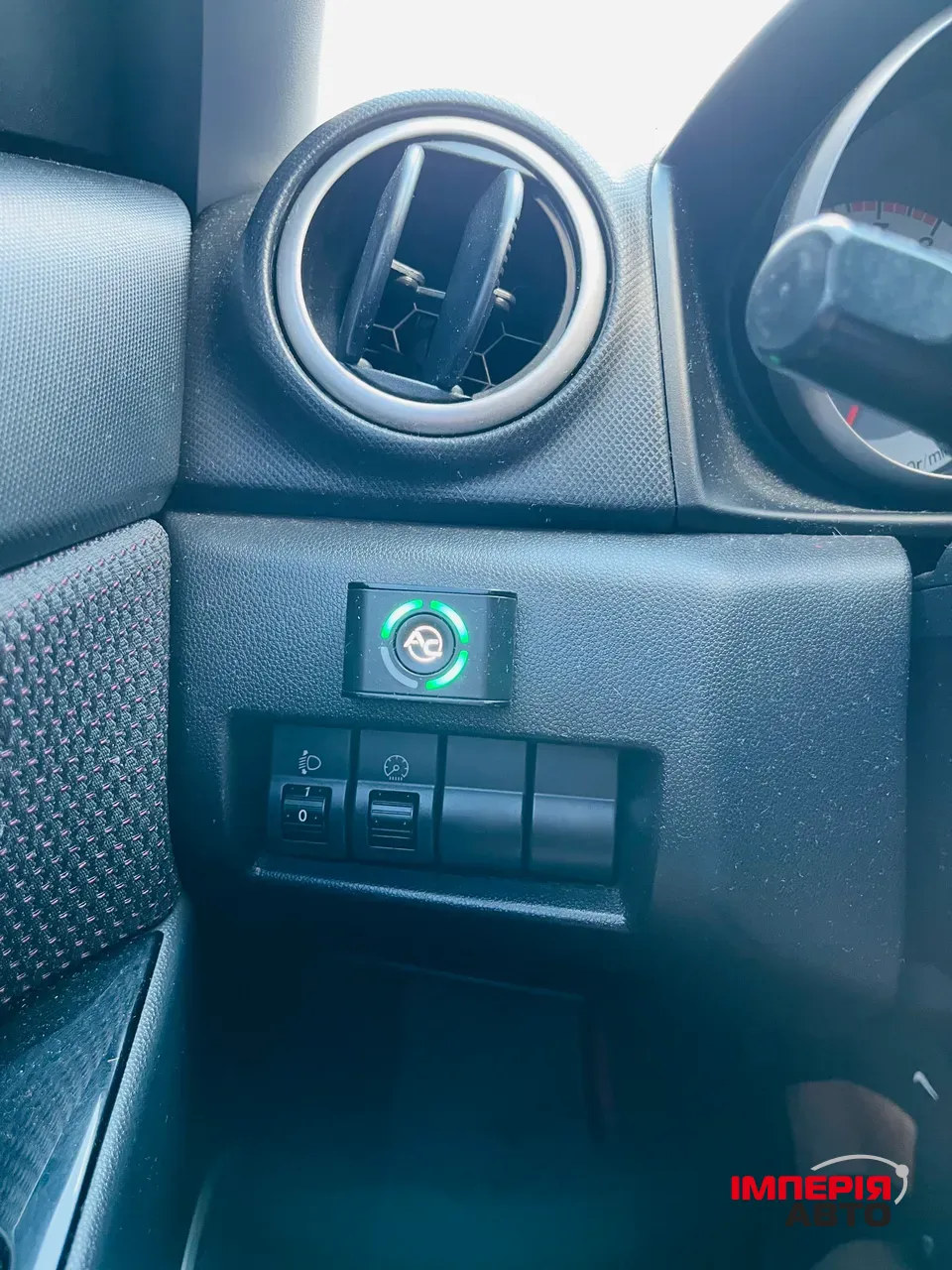 Mazda 3 - фото 10