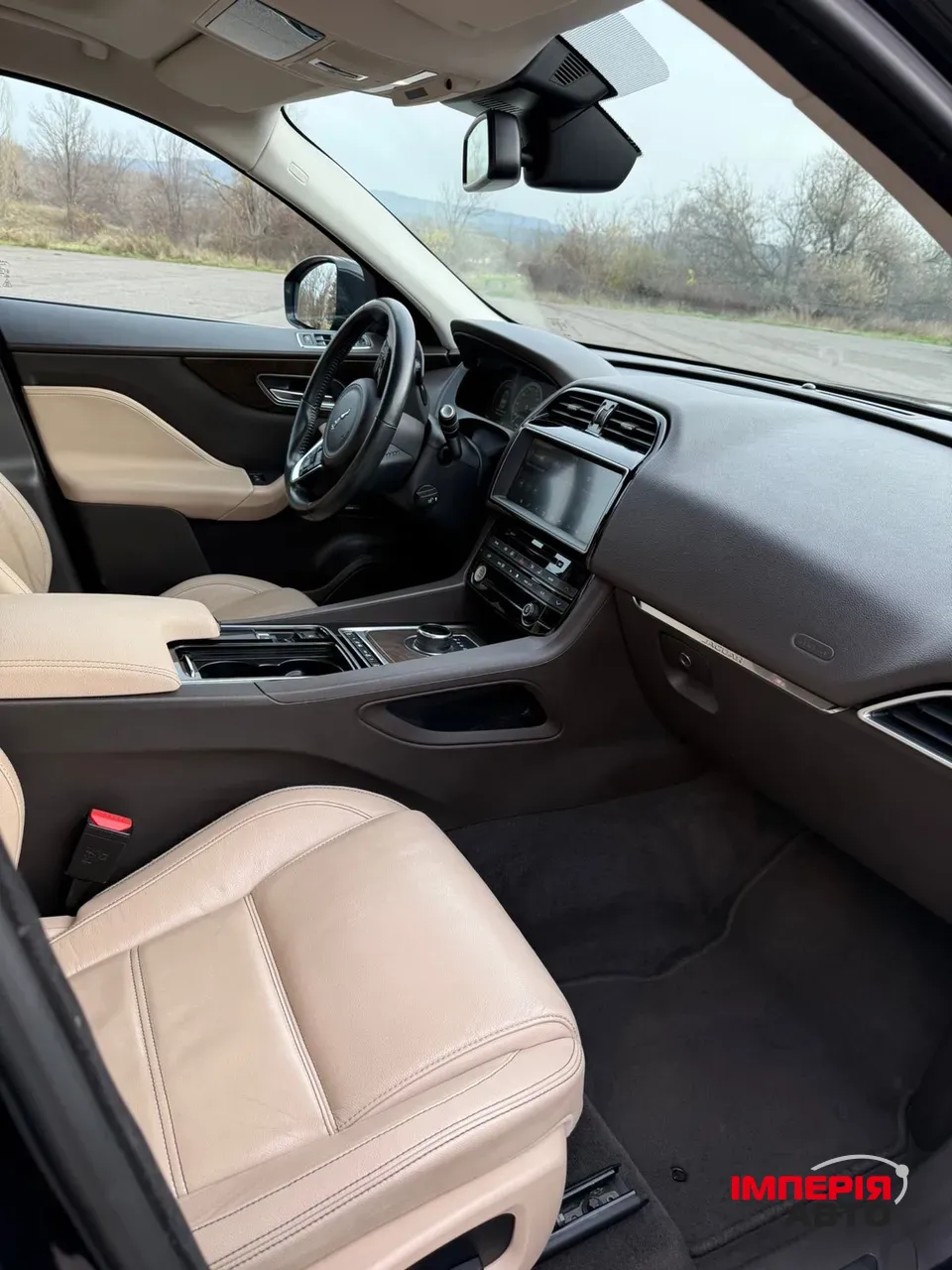 Jaguar F-Pace - фото 5