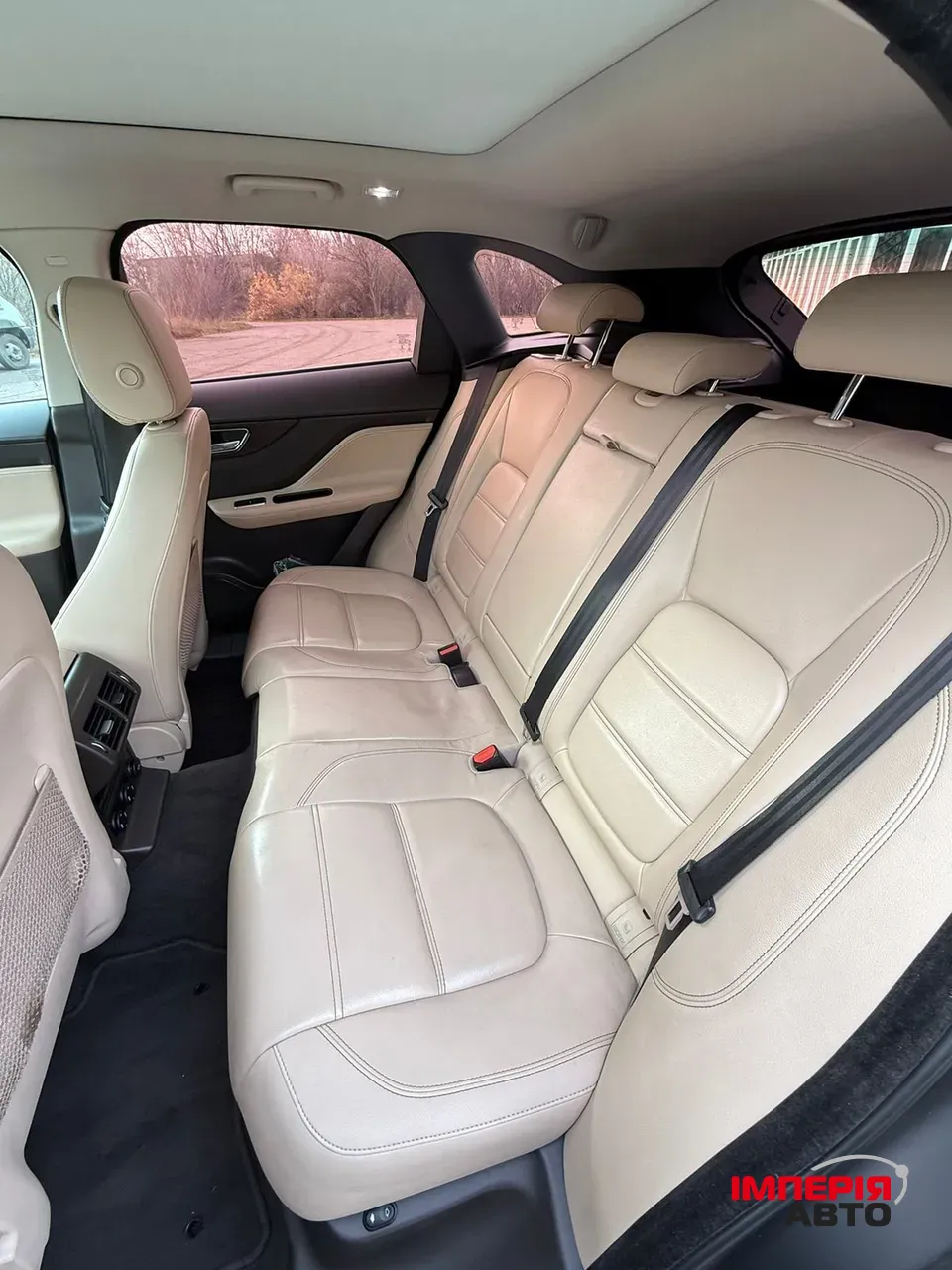 Jaguar F-Pace - фото 3